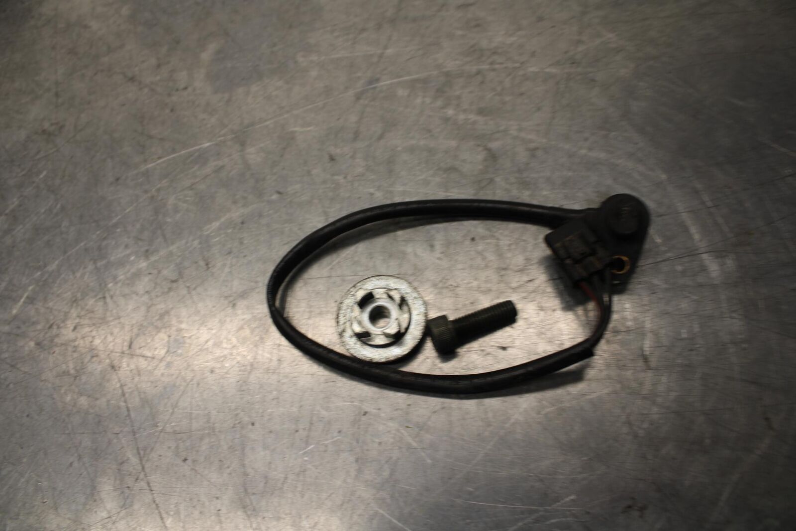 01 SUZUKI GSXR1000 SPEED SPEEDOMETER SENSOR 34990-35F00 BB100