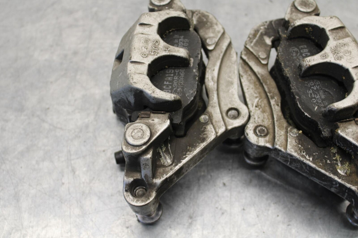07-08 YAMAHA V STAR 1100 RIGHT LEFT FRONT BRAKE CALIPER SET PAIR CALIPERS BB71