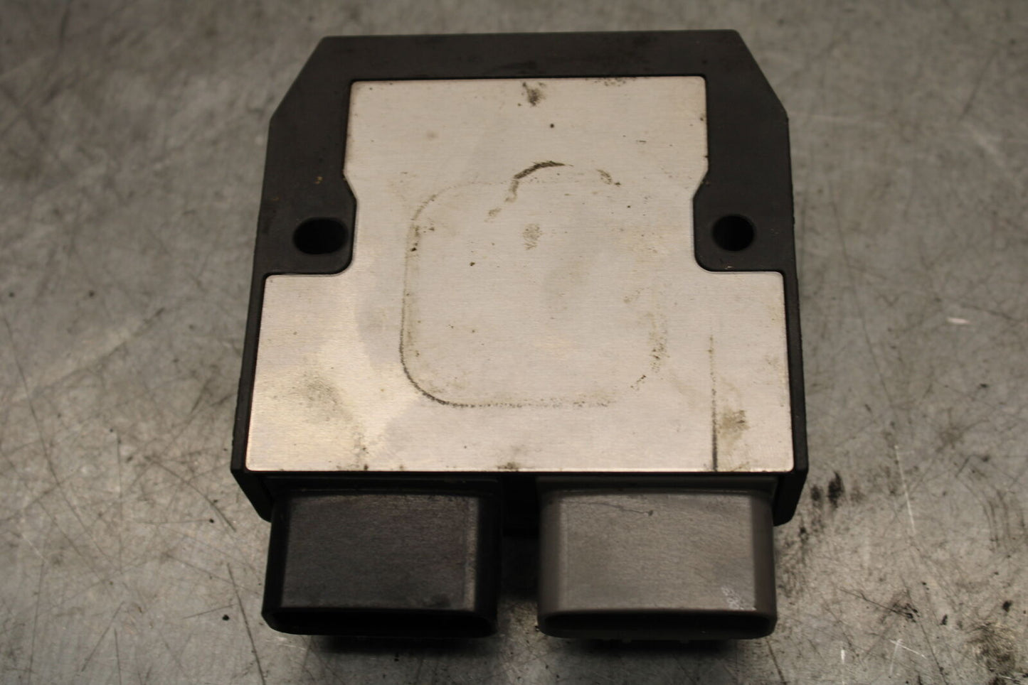19-21 TRIUMPH SPEED TWIN 1200 RECTIFIER VOLTAGE REGULATOR BB653