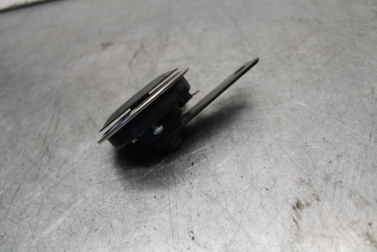 19-21 TRIUMPH SPEED TWIN 1200 HORN SIGNAL T2500113 BB653