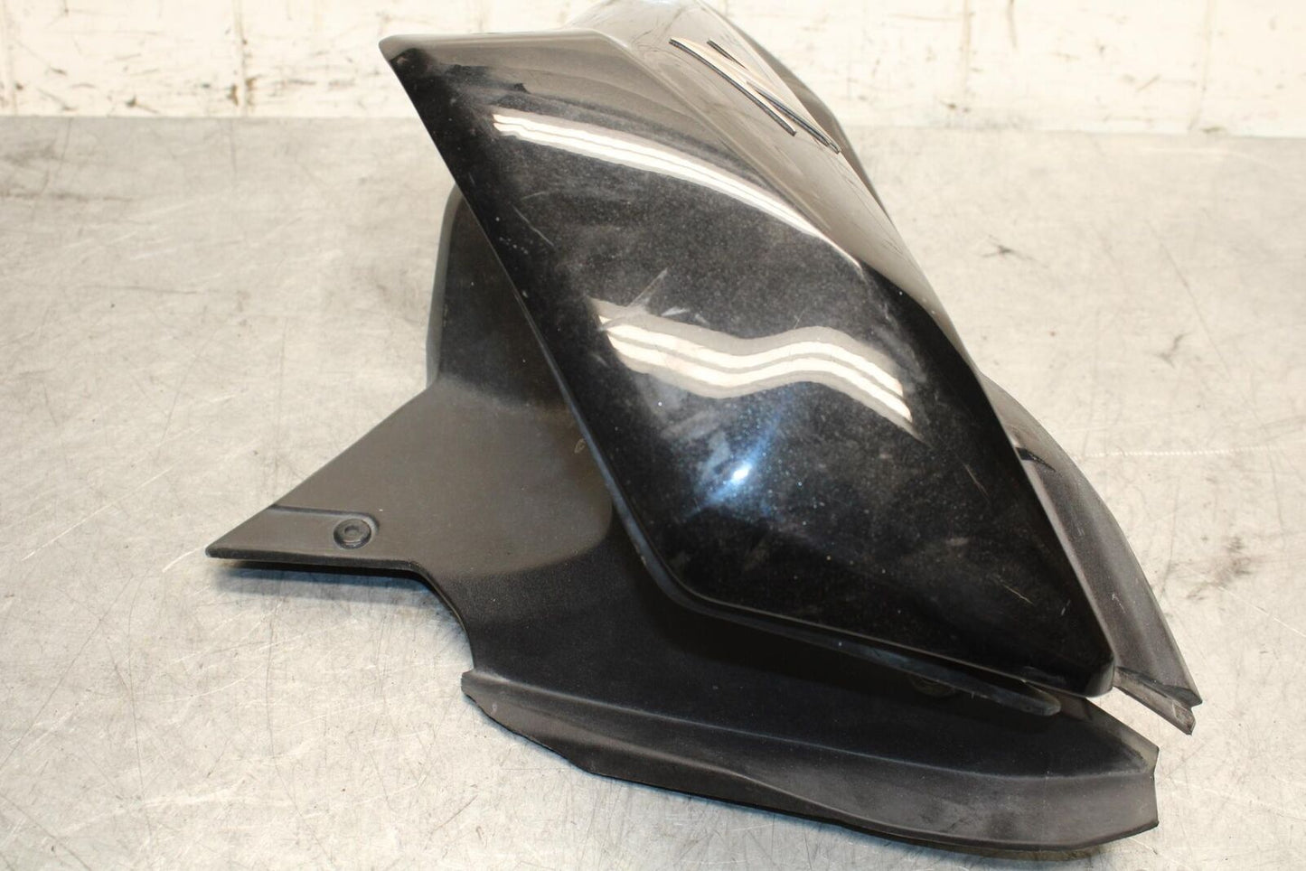 17 KAWASAKI Z900 ZR900 LEFT FRONT UPPER MID SIDE FAIRING COWL PLASTIC BB549