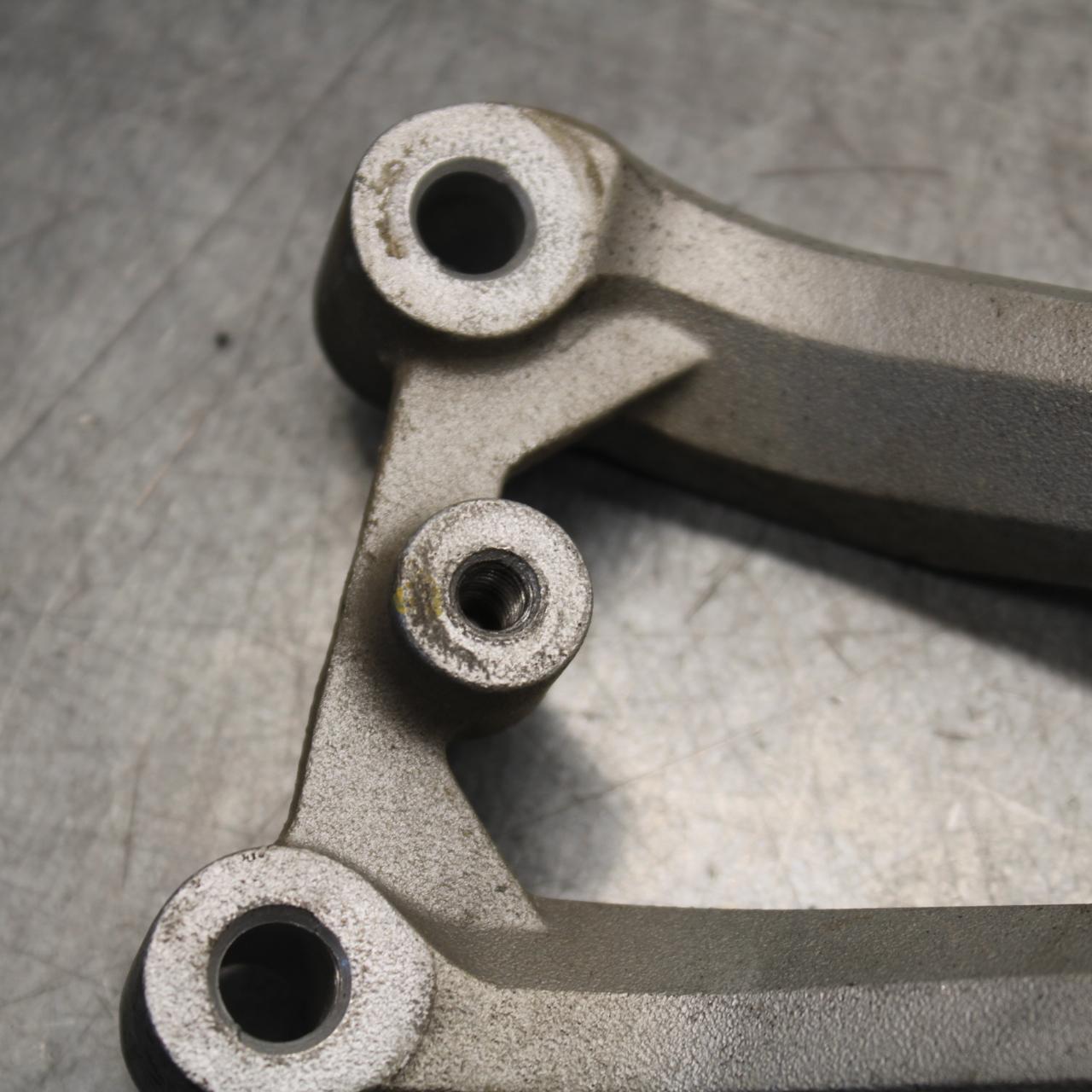 01-06 HONDA CBR600F4I REAR FOOT RESTS PEGS STEPS SET PAIR BB644