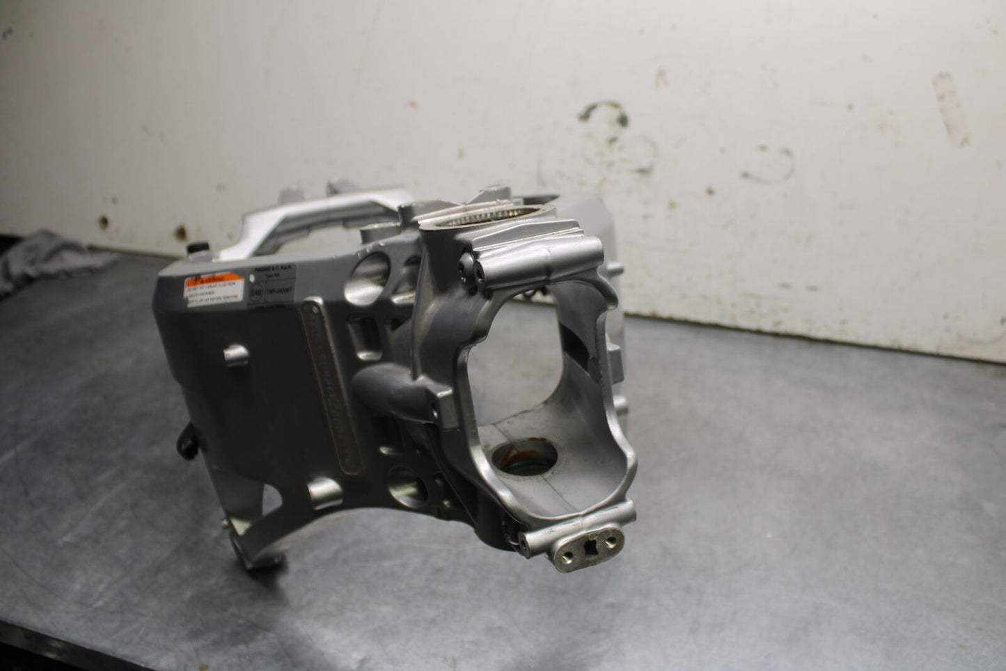 21-24 APRILIA TUONO 660 FACTORY FRAME CHASSIS BB733