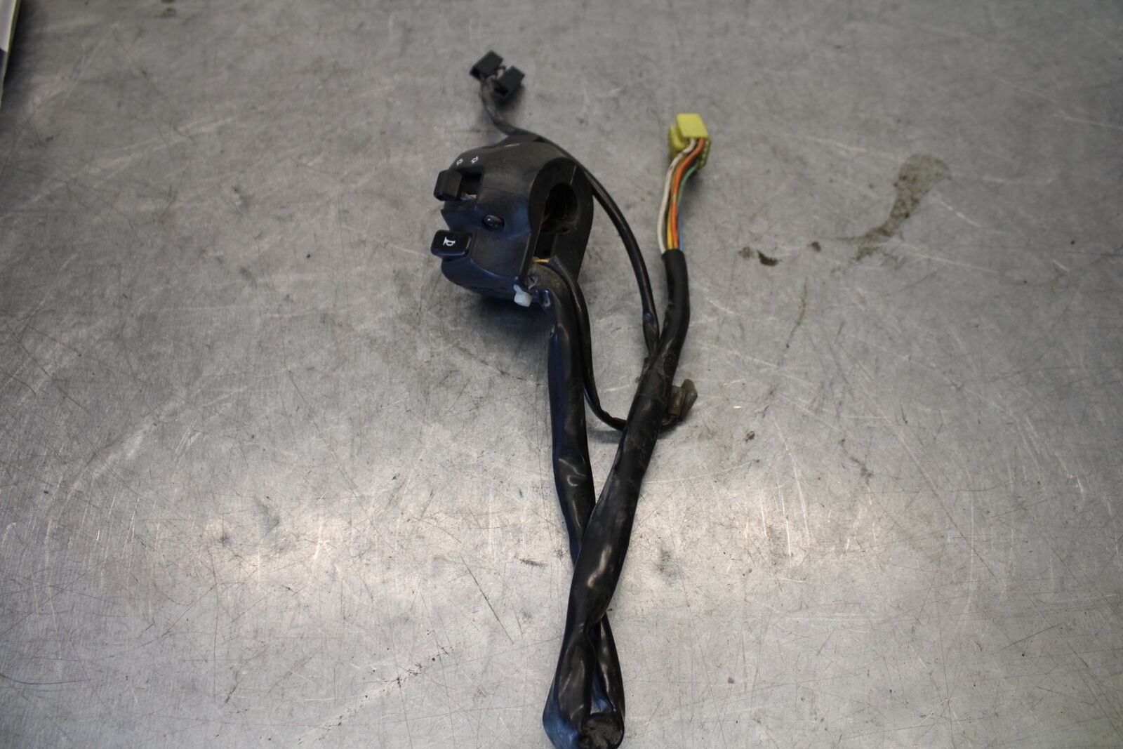 03-07 SUZUKI SV1000S LEFT CLIP ON HANDLE HORN SIGNALS SWITCH SWITCHES BB657