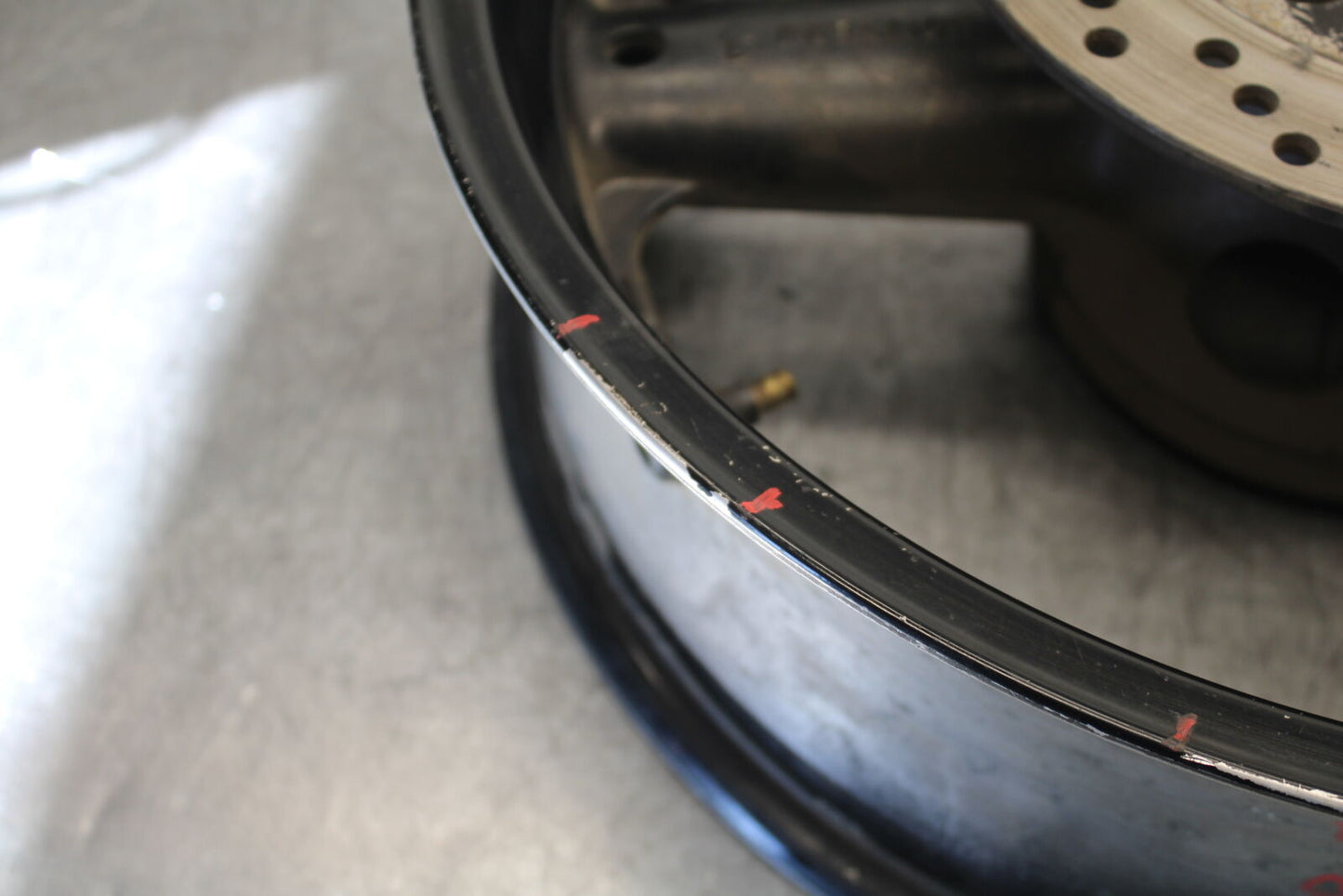 04-05 SUZUKI GSXR600 REAR WHEEL BACK RIM BB32