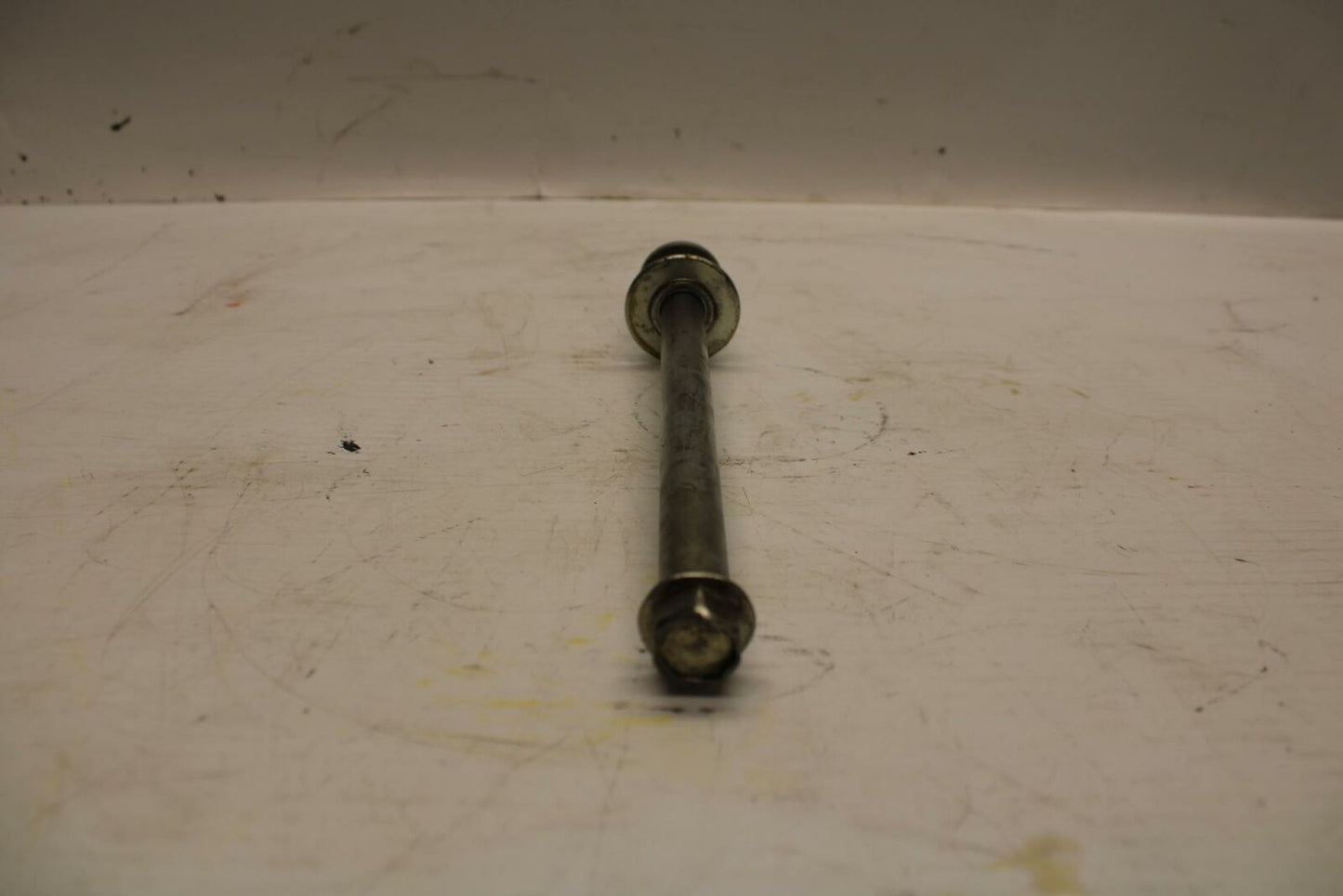 04-09 SUZUKI GS500F FRONT WHEEL RIM AXLE PIVOT BOLT BB278