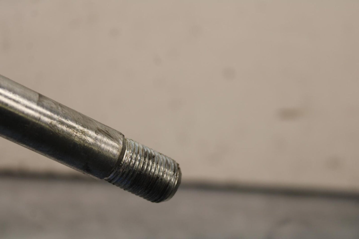 2013 Suzuki Boulevard C50T FRONT WHEEL RIM AXLE PIVOT BOLT BB625