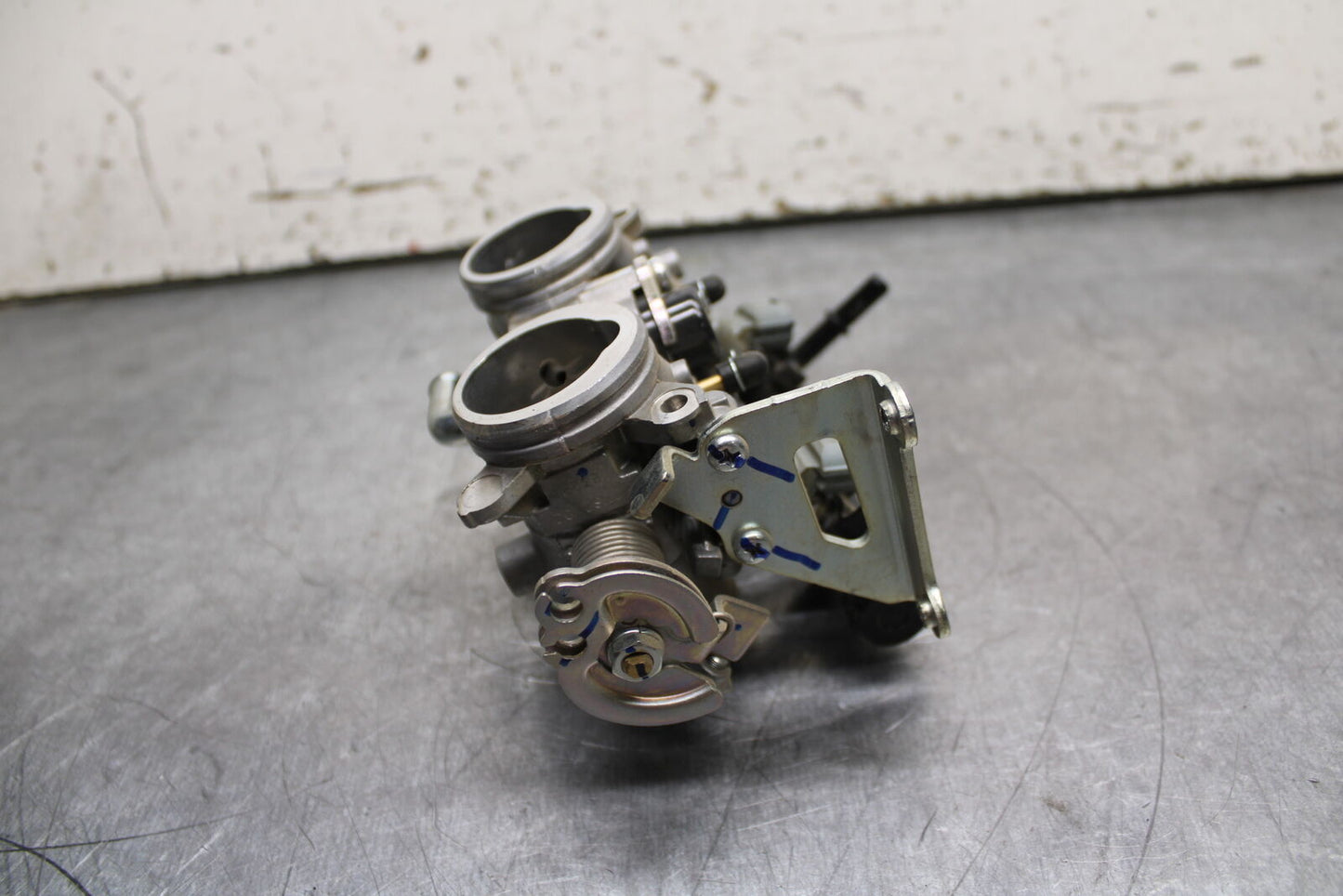 19-24 YAMAHA R3 MAIN FUEL INJECTORS / THROTTLE BODIES BB736