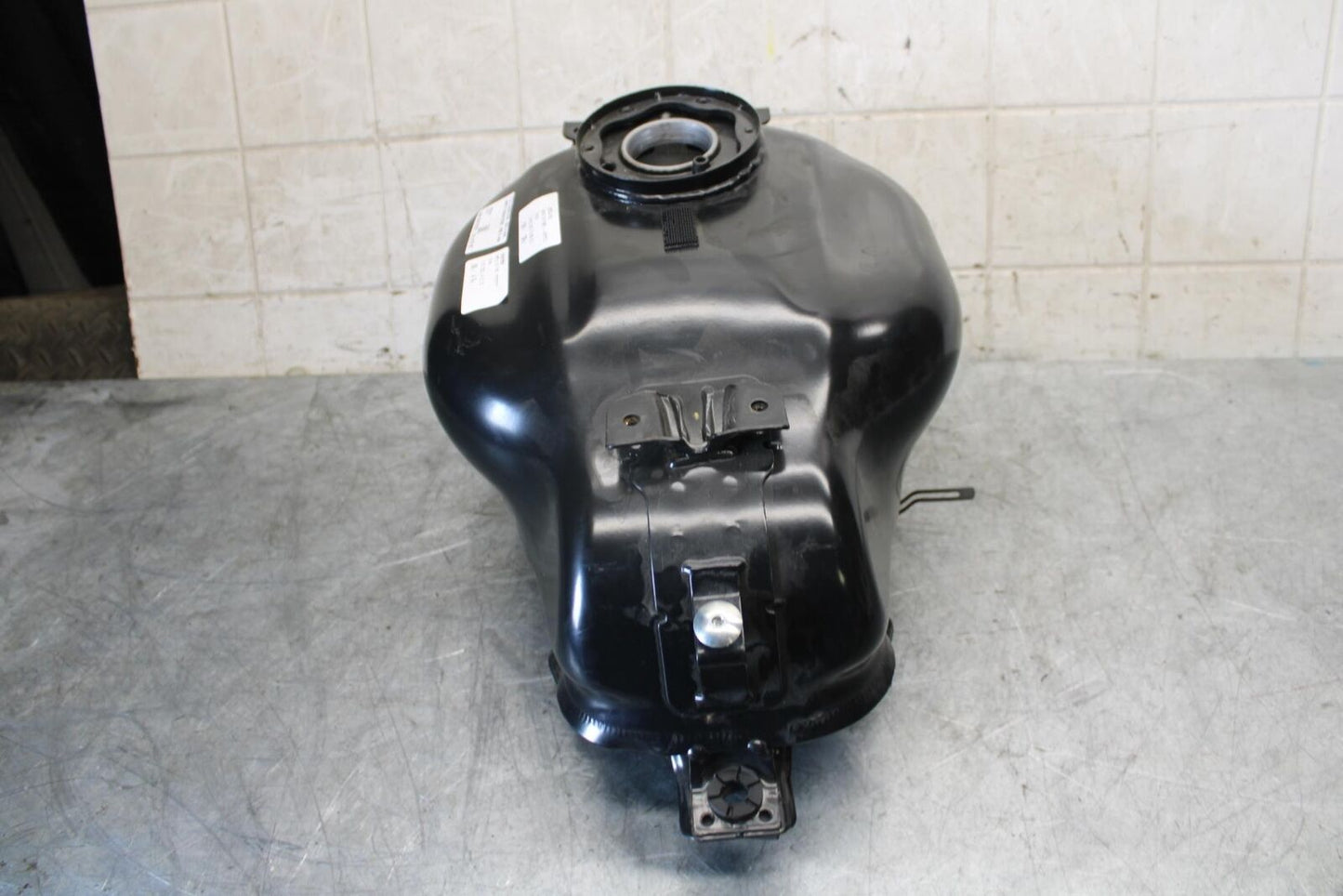 22-23 HUSQVARNA SVARTPILEN 401 GAS TANK FUEL CELL PETROL RESERVOIR BB541