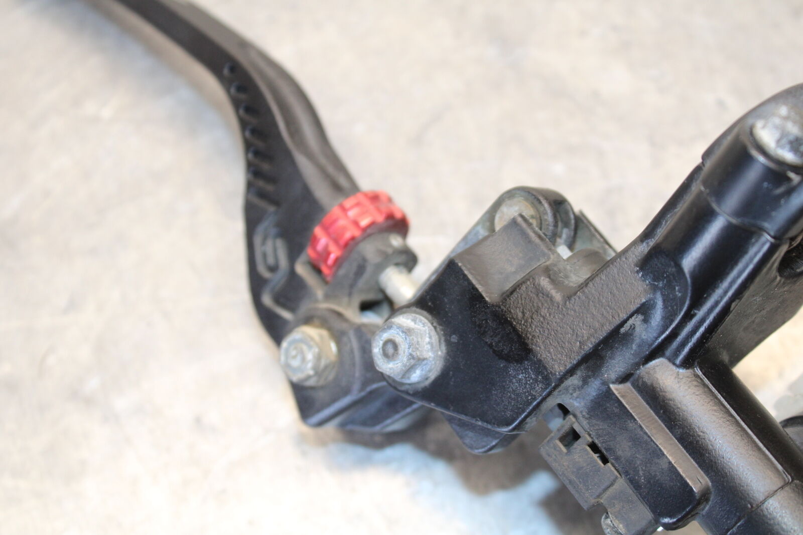 03-07 SUZUKI SV1000S HYDRAULIC CLUTCH MASTER CYLINDER w/ LEVER BB657