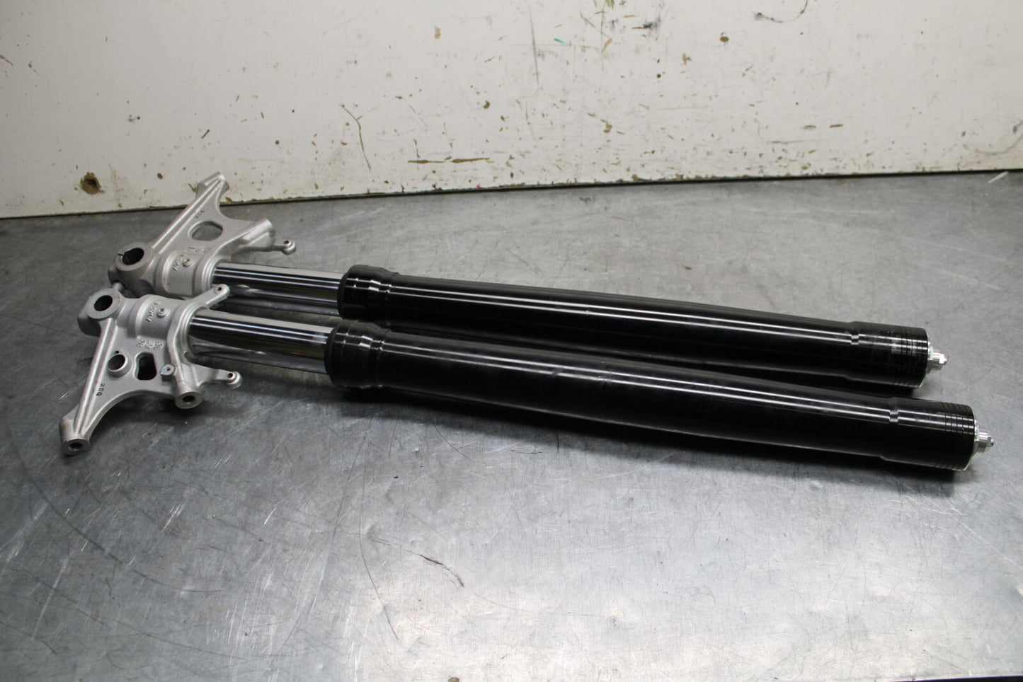 21-24 APRILIA TUONO 660 FACTORY FRONT FORKS SHOCK SUSPENSION SET PAIR BB733