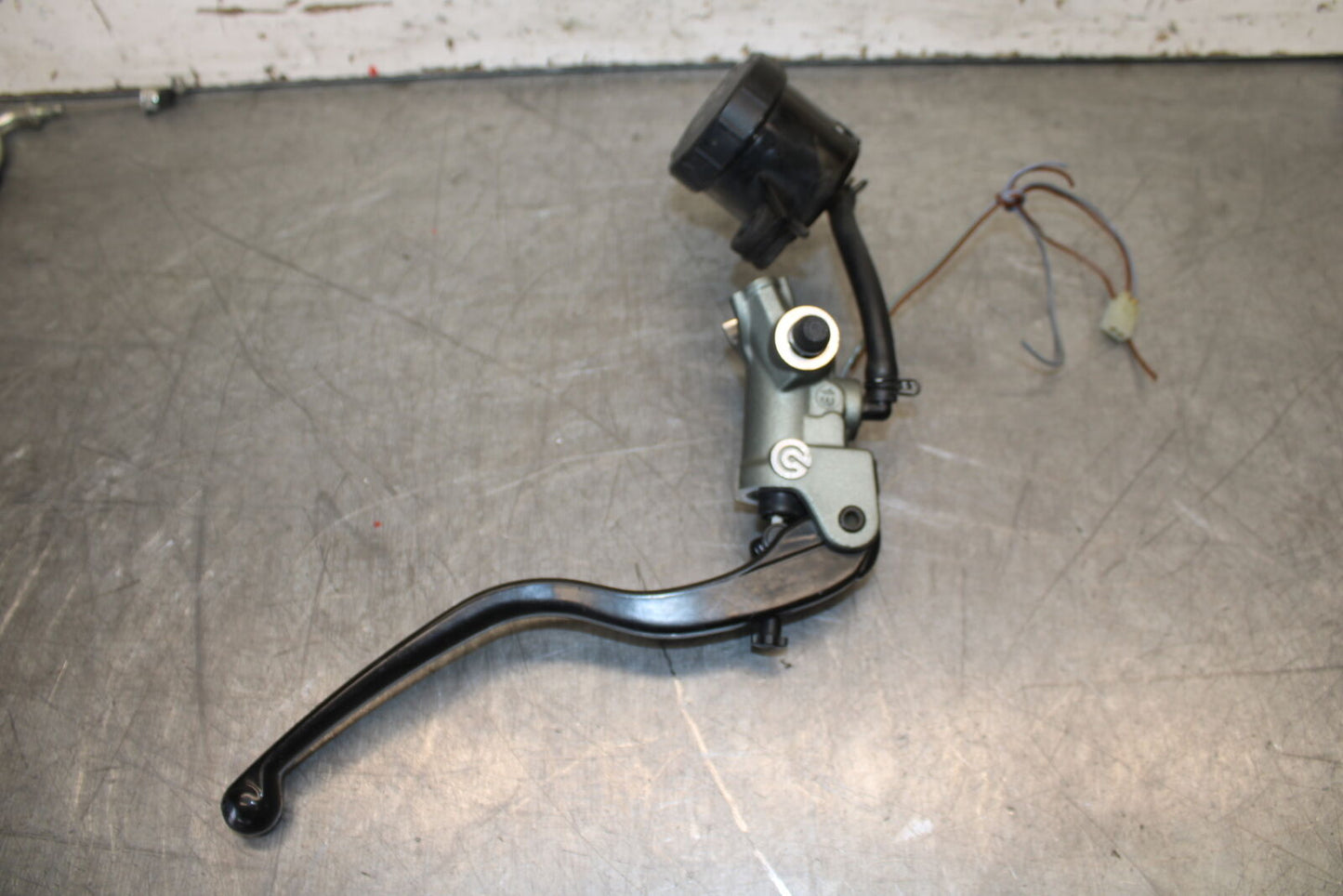 12-13 DUCATI STREETFIGHTER 848 FRONT BRAKE MASTER CYLINDER w/ LEVER BB705