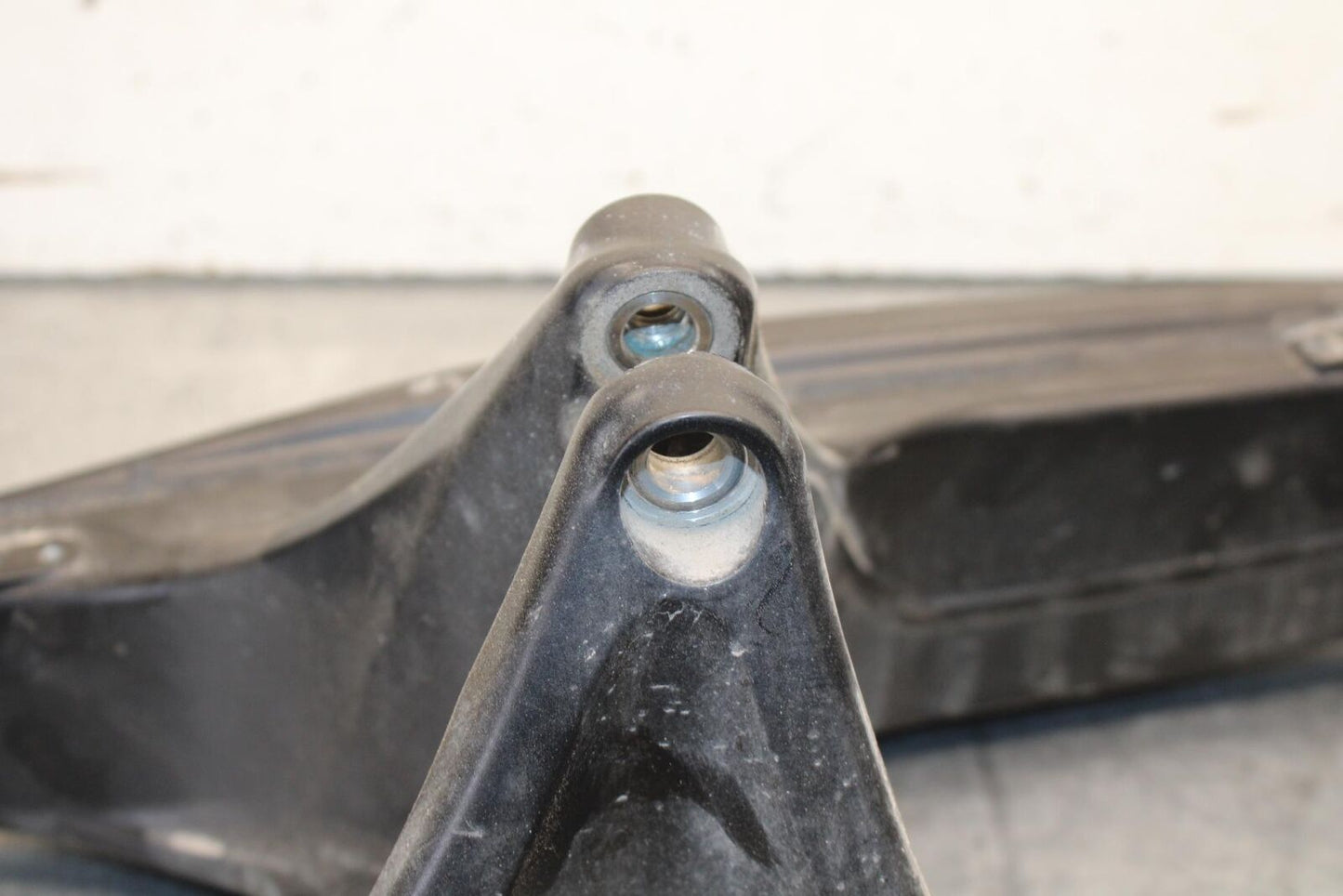 20-24 KTM 890 DUKE R REAR SWINGARM BACK SUSPENSION SWING ARM BB627