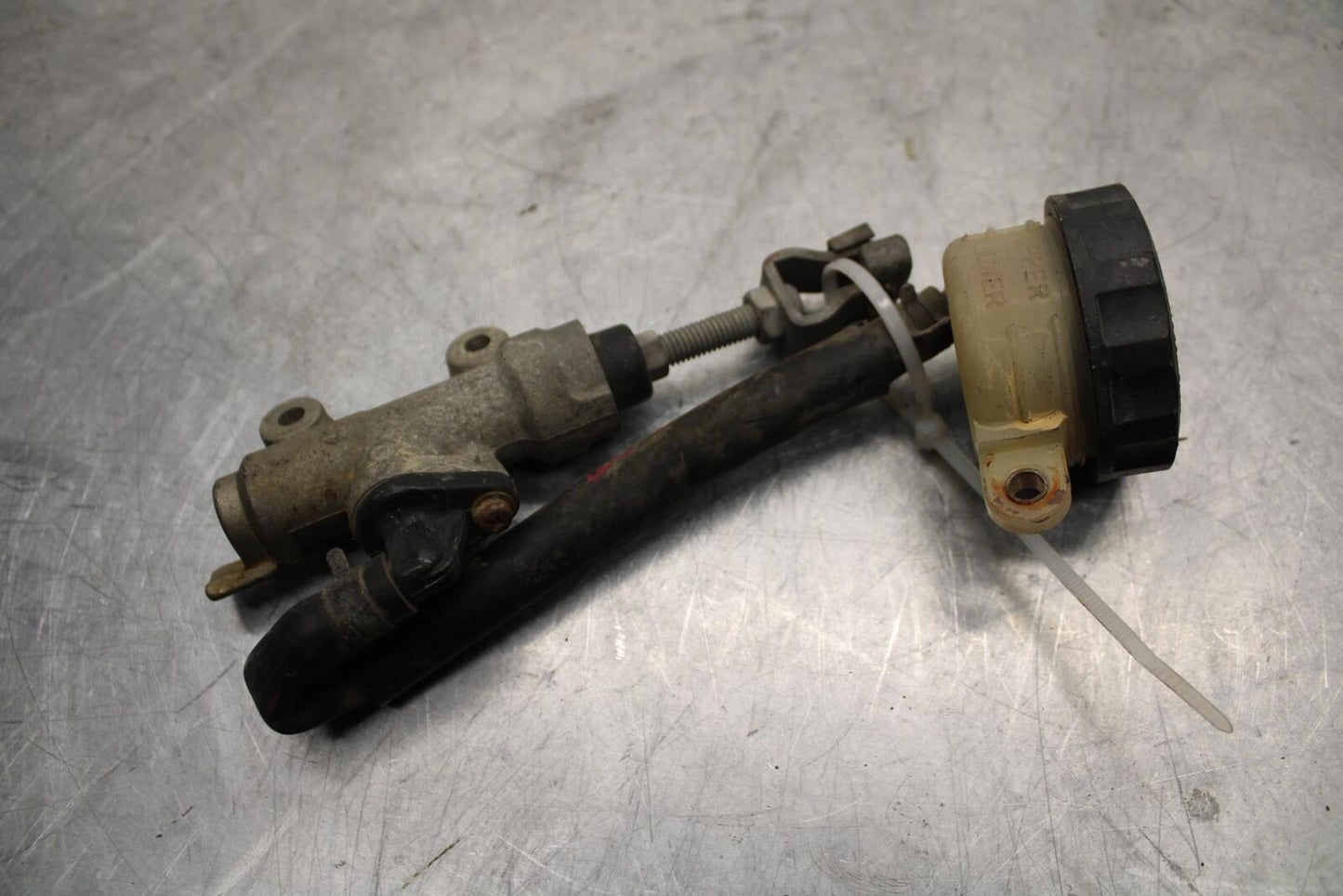1996 Honda CBR900RR REAR BACK BRAKE MASTER CYLINDER W RESERVOIR BB09