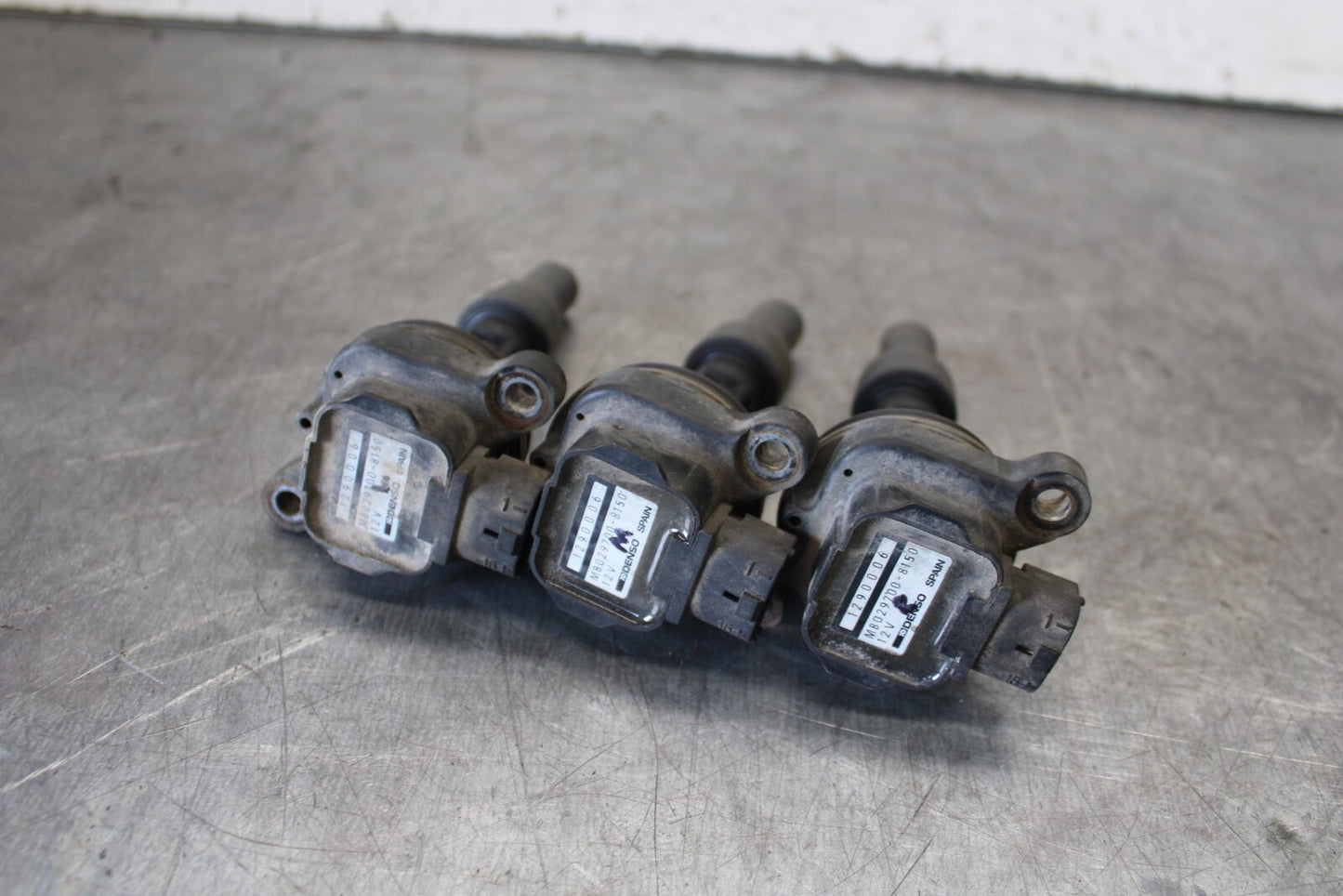01-06 TRIUMPH TIGER 955I IGNITION COILS COIL SPARK PLUG CAPS BB693