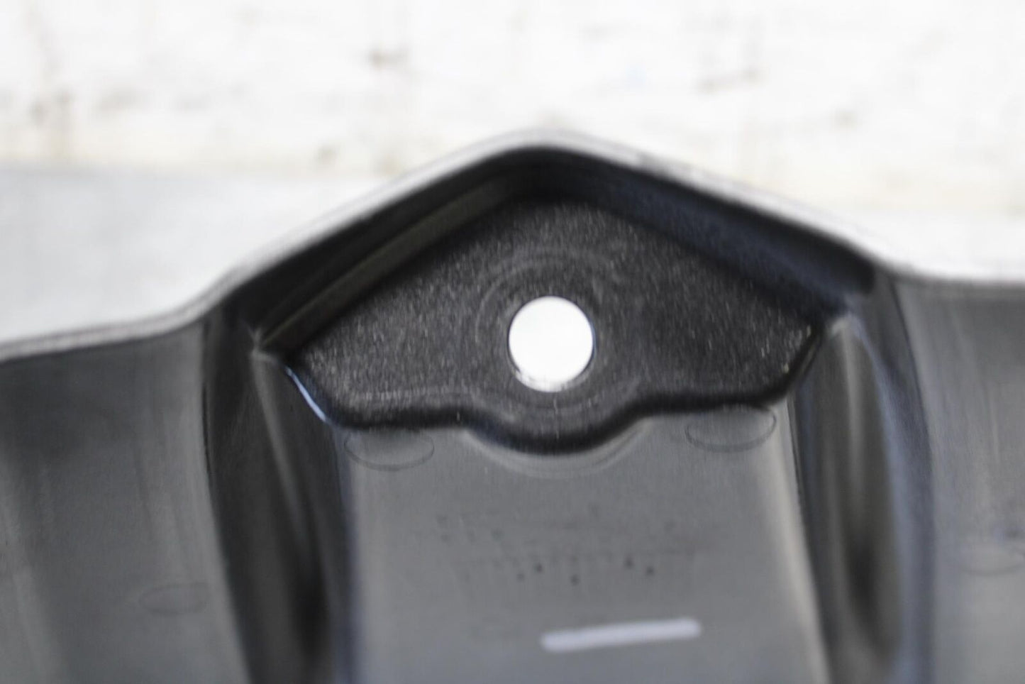2016 Aprilia Tuono 1100 RR ABS FRONT GAS TANK FUEL CELL FAIRING COWL COVER BB53