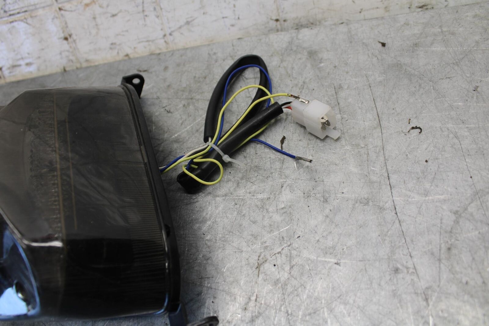 01-02 SUZUKI GSXR750 AFTERMARKET INTEGRATED TAIL TAILLIGHT BACK BRAKE LIGHT BB53