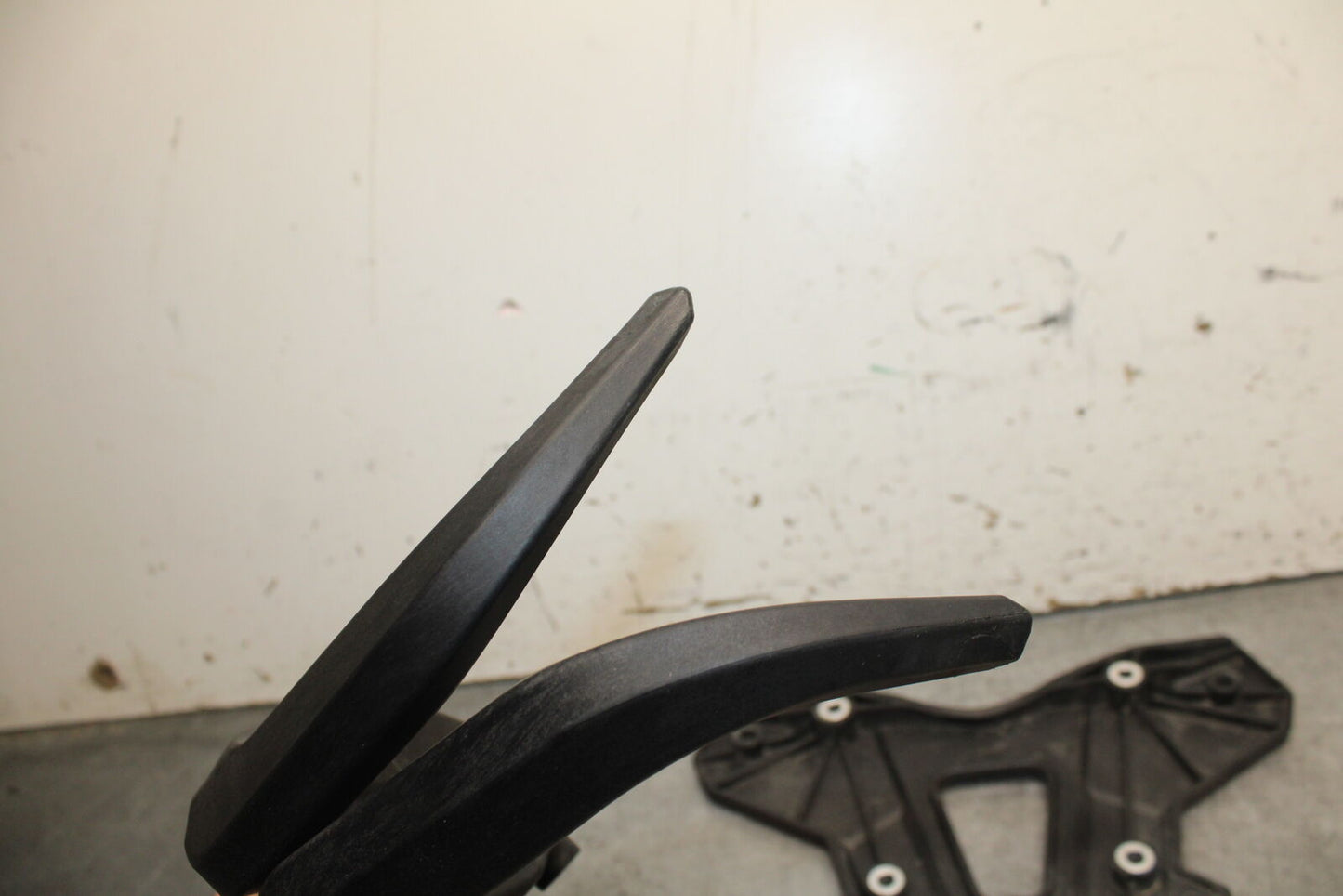 21-24 KTM 890 ADVENTURE R PASSENGER REAR SEAT GRAB BAR & RACK SET BB723