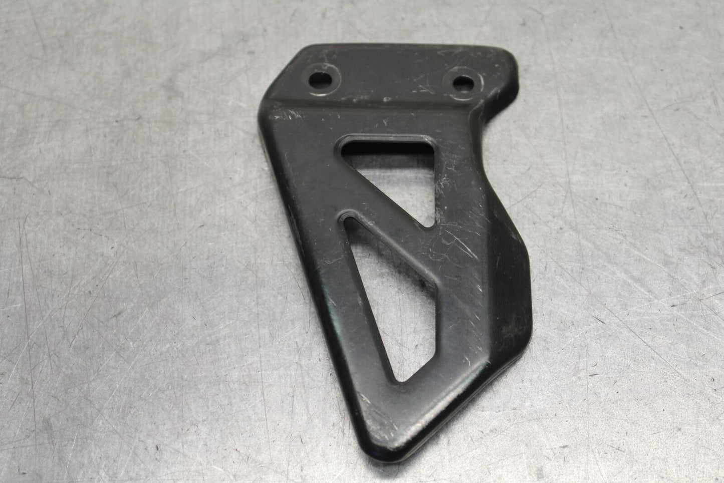 01-03 SUZUKI GSXR600 RIGHT SIDE HEEL GUARD BB639