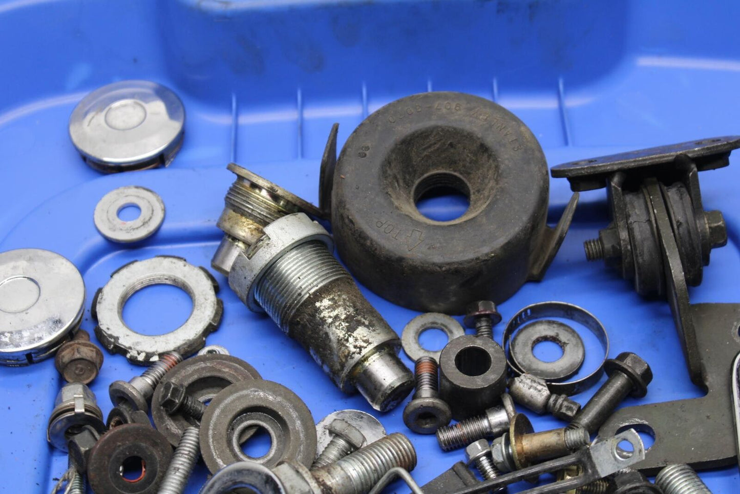 98-02 HONDA SHADOW AERO 1100 ENGINE MOUNTING BOLTS HARDWARE MOTOR SCREWS BB106