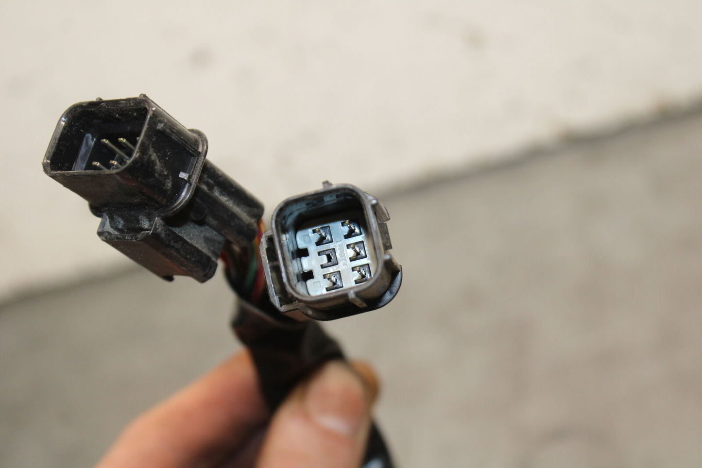 24-25 KAWASAKI NINJA ZX6R LEFT CLIP ON HANDLE HORN SIGNALS SWITCH SWITCHES BB726