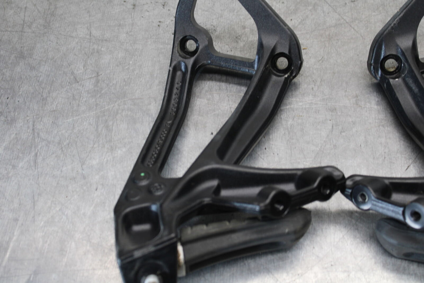 21-24 KTM 890 ADVENTURE R REAR BACK PASSENGER PEG SET PAIR BB723