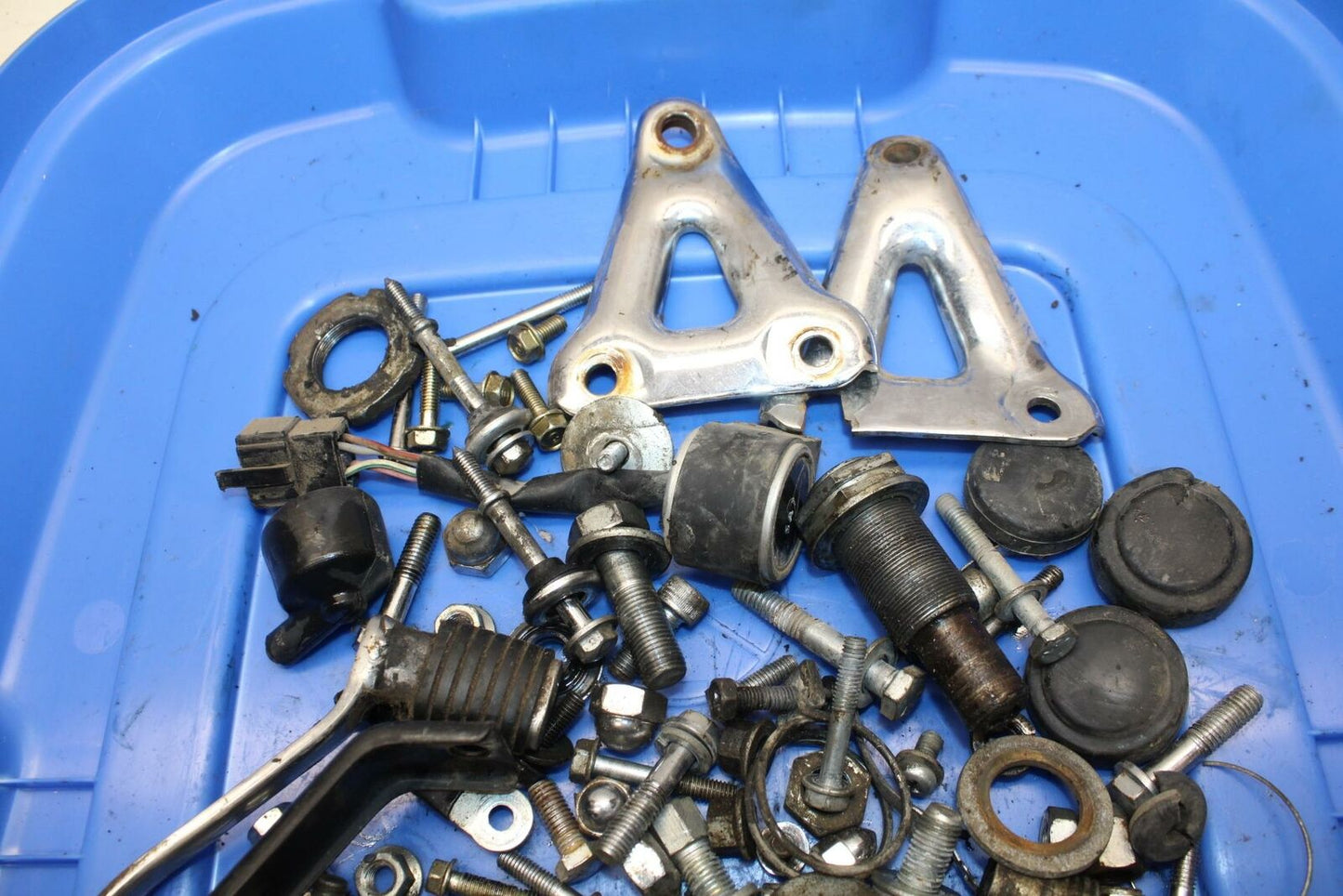 84-87 HONDA GOLDWING 1200 ENGINE MOUNTING BOLTS HARDWARE MOTOR SCREWS BB406