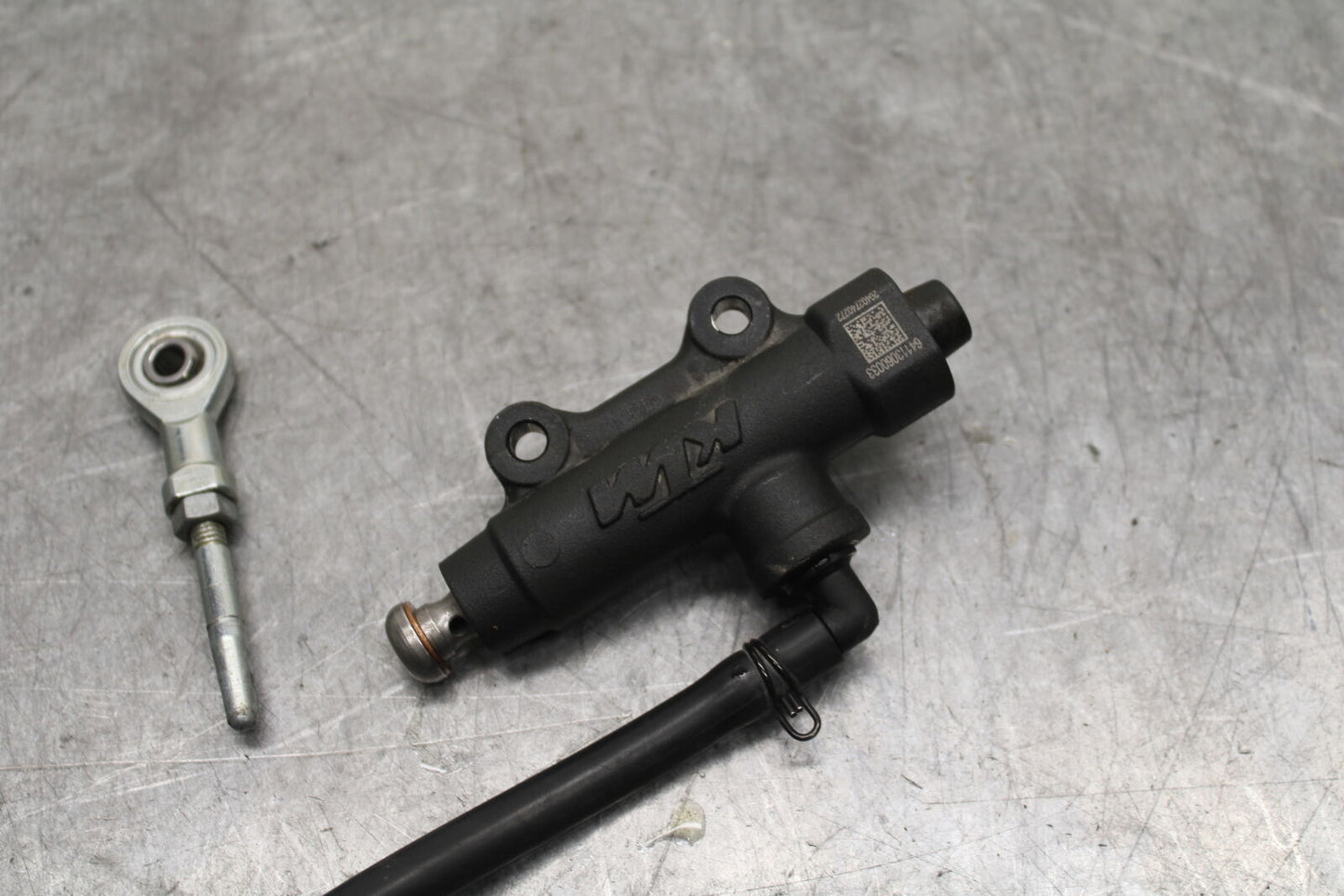 21-24 KTM 890 ADVENTURE R REAR BACK BRAKE MASTER CYLINDER W RESERVOIR BB723