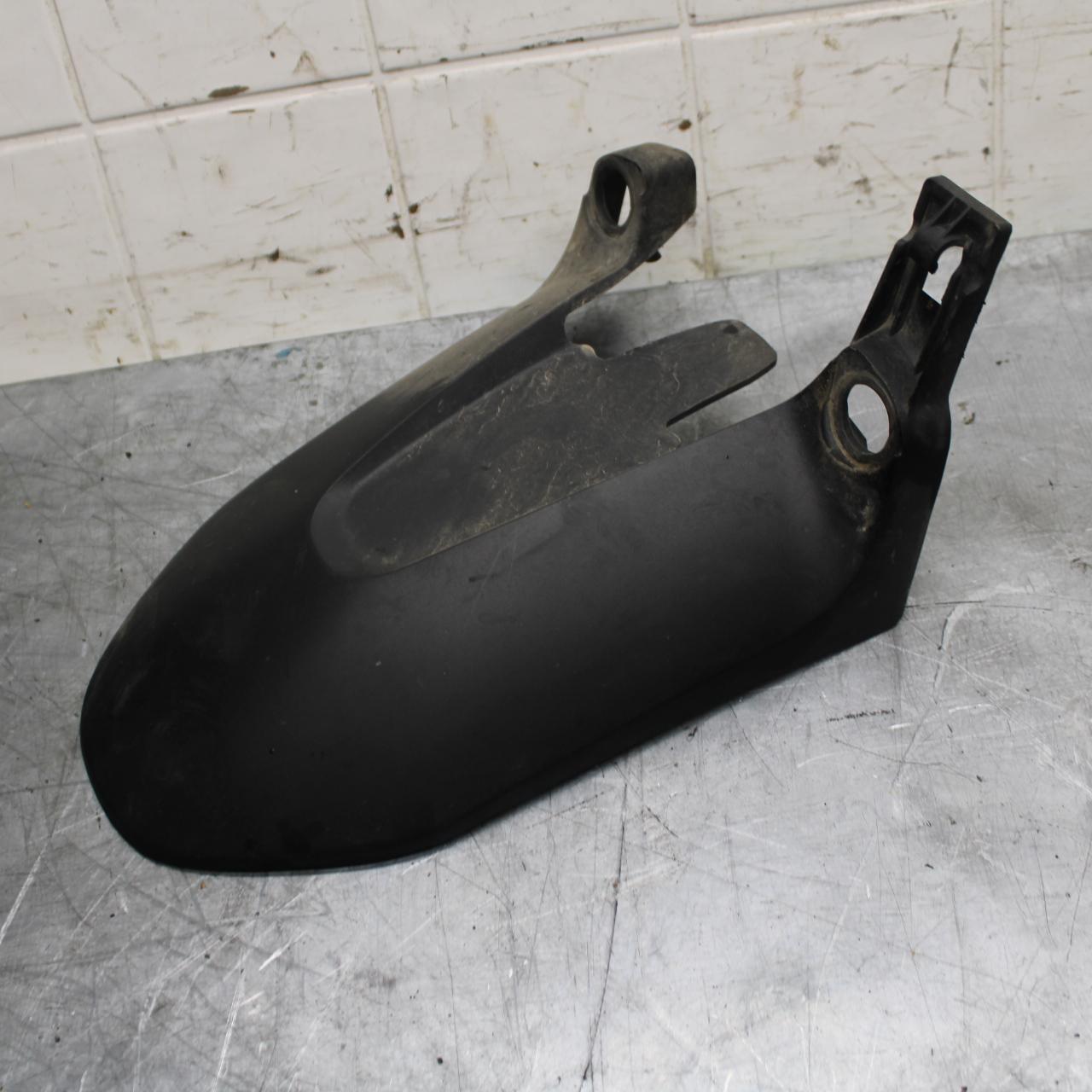 21 HUSQVARNA VITPILEN 401 REAR BACK WHEEL TIRE HUGGER FENDER BB467