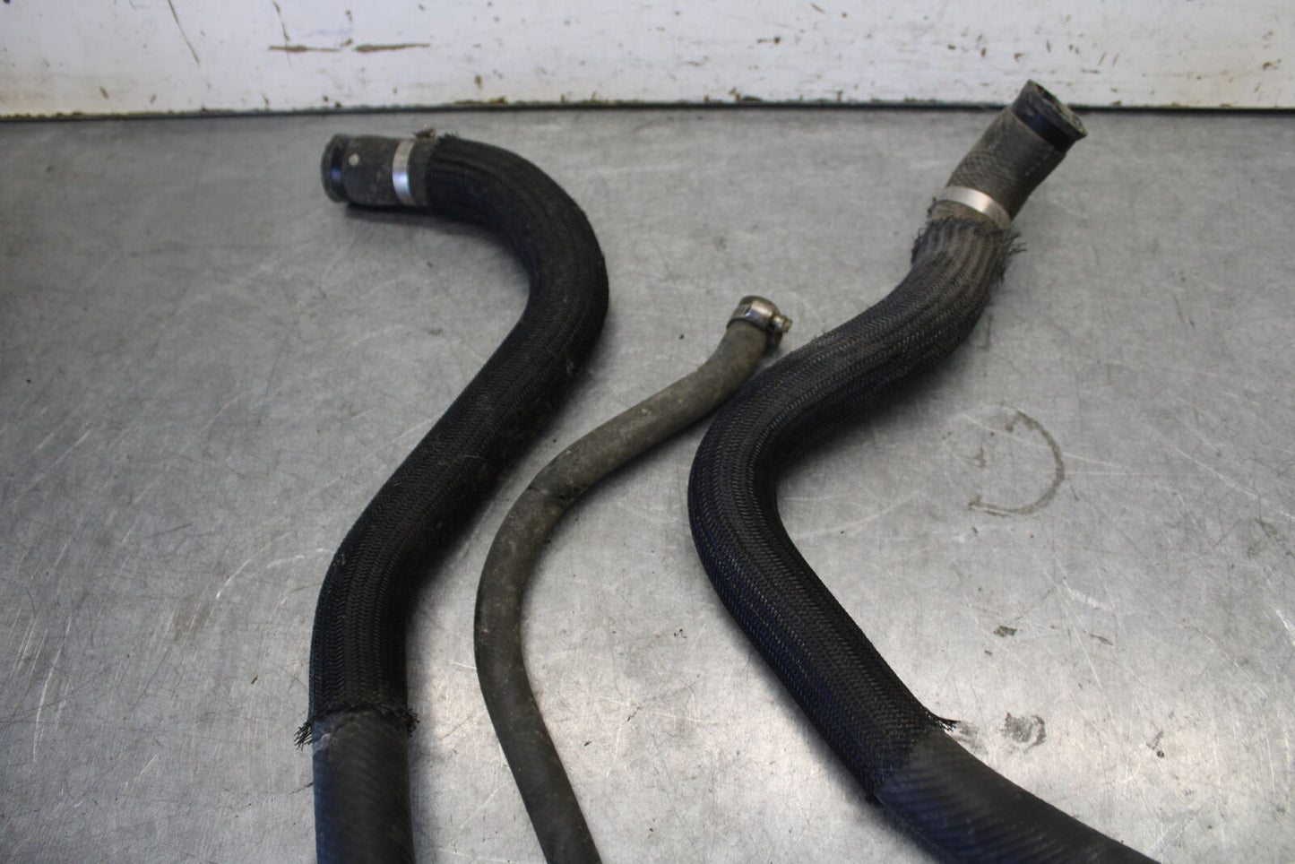 04 SUZUKI GSXR600 RADIATOR HOSES ENGINE COOLANT WATER PIPES HOSE SET BB676