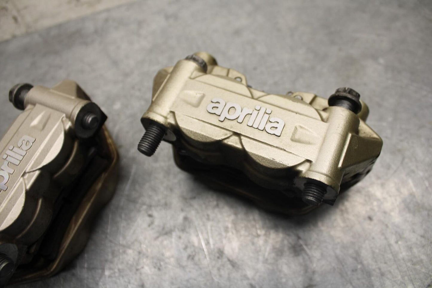 2009 Aprilia Shiver 750 SL750 RIGHT LEFT FRONT BRAKE CALIPER SET PAIR BB506