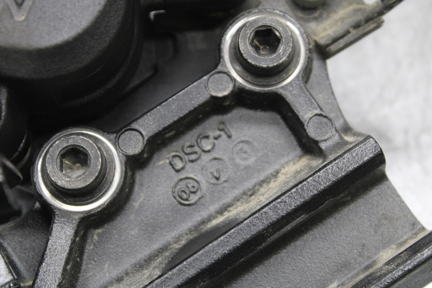 24 KAWASAKI NINJA 500 ABS REAR BACK BRAKE CALIPER W MOUNT BRACKET BB730