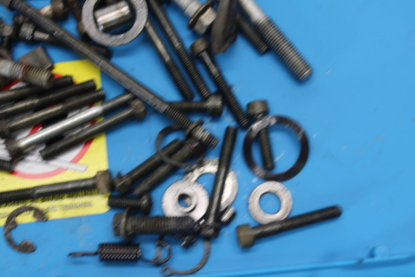 01-05 YAMAHA RAPTOR 660R ENGINE MOUNTING BOLTS HARDWARE MOTOR SCREWS BB695