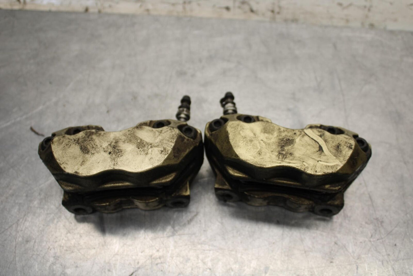 2008 Aprilia Shiver 750 SL750 RIGHT LEFT FRONT BRAKE CALIPER SET CALIPERS BB551