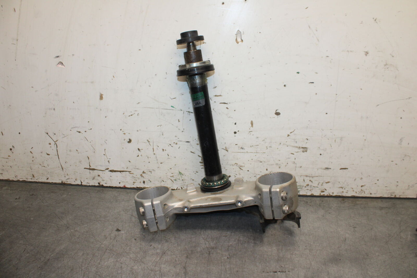13-16 KTM 390 DUKE FRONT FORKS CLAMP LOWER TRIPLE TREE STEM BB748