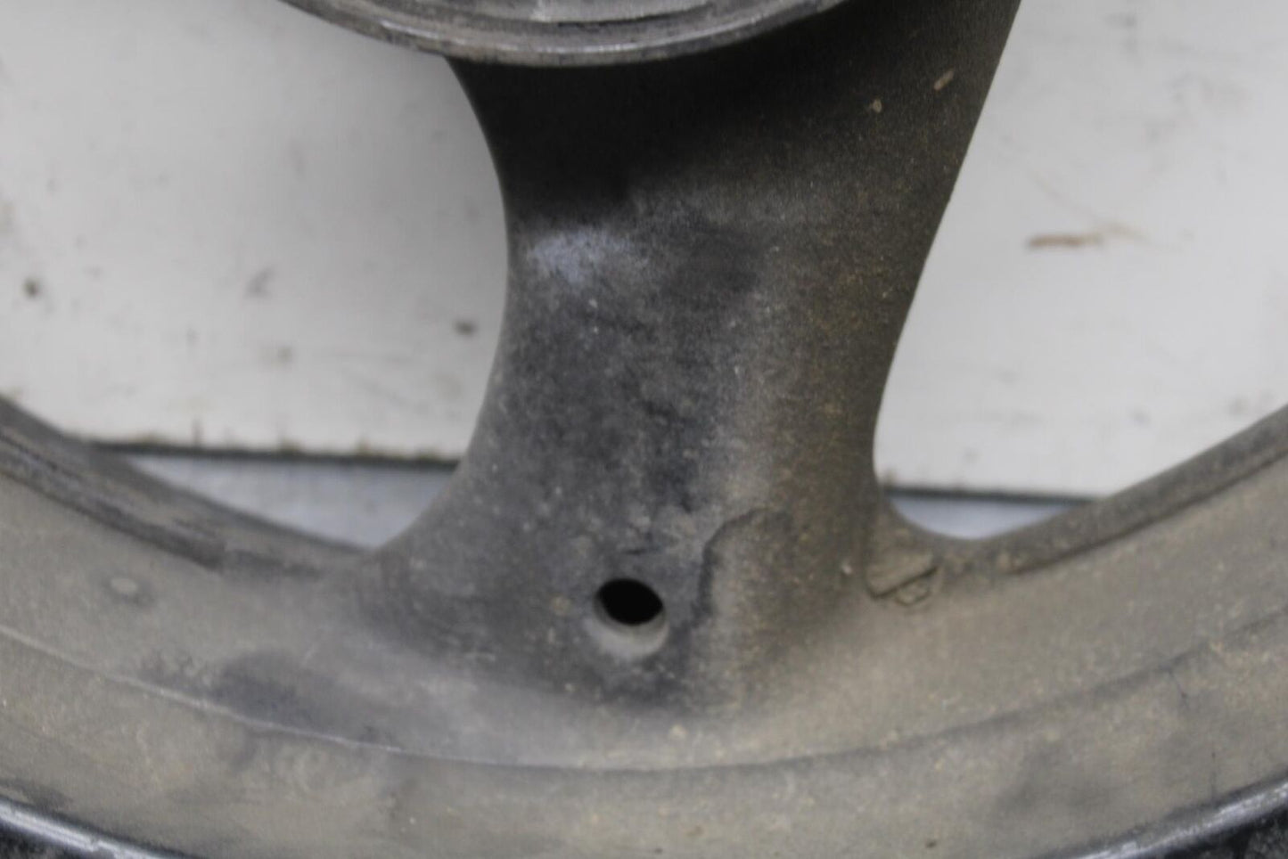 1995 Suzuki RF600R REAR BACK WHEEL BB615
