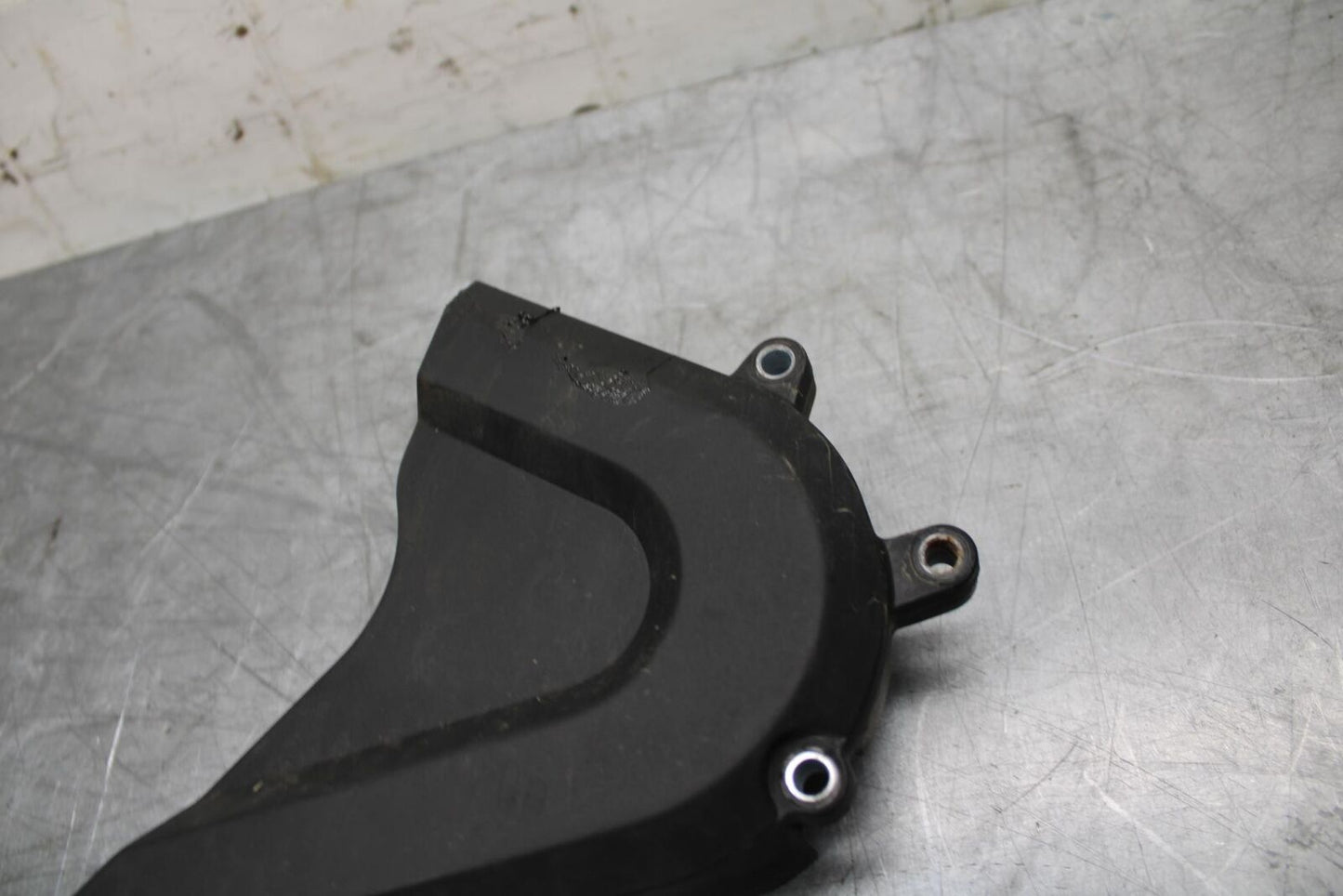 21 HUSQVARNA VITPILEN 401 ENGINE SPROCKET COVER BB467