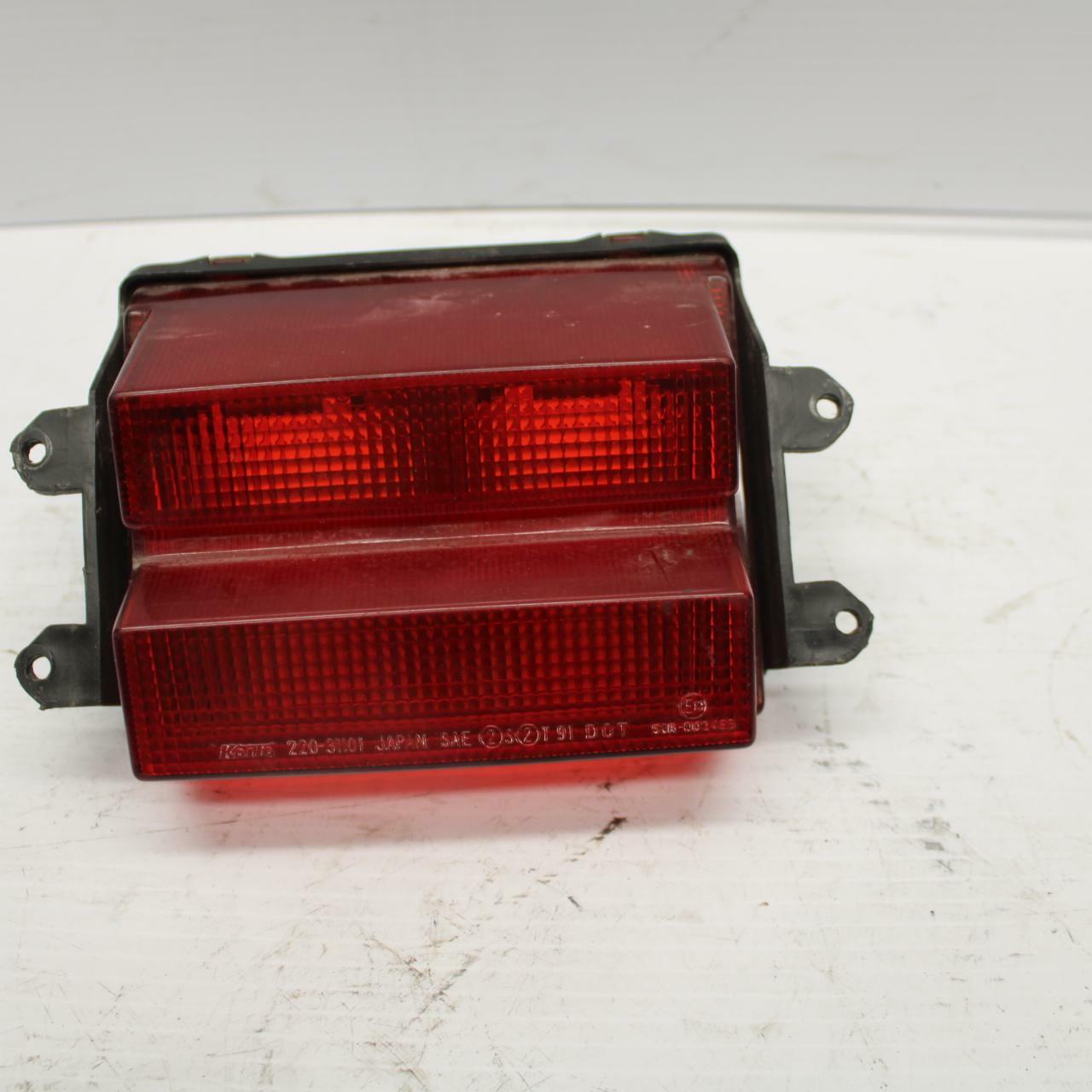 96 YAMAHA YZF750R REAR TAIL TAILLIGHT BACK BRAKE LIGHT BB237