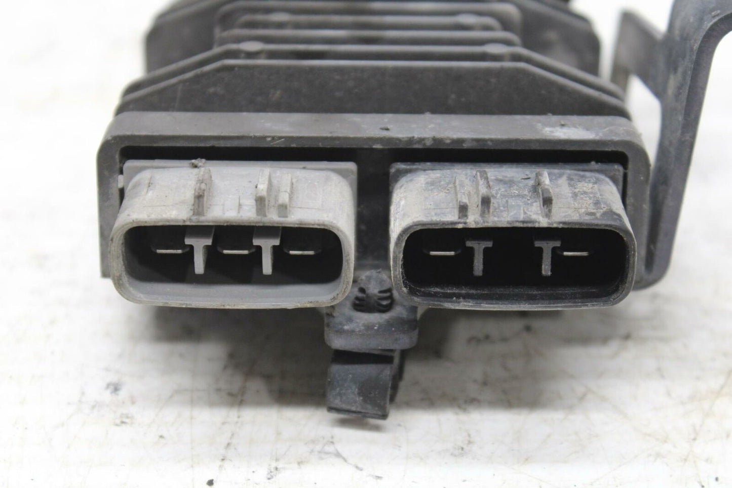 07-16 TRIUMPH STREET TRIPLE RECTIFIER VOLTAGE REGULATOR BB356