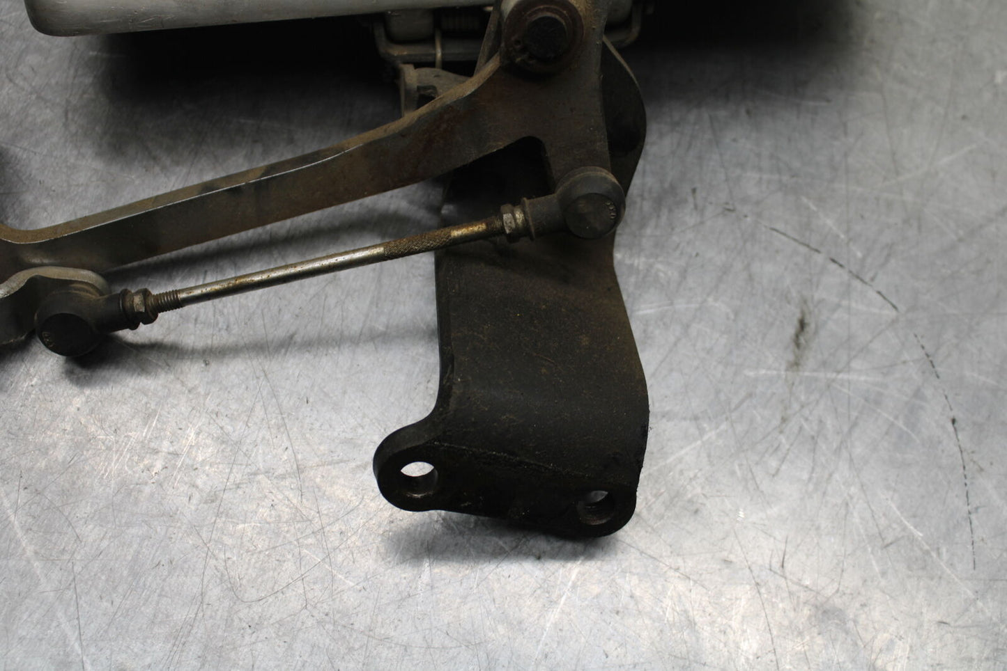 99-00 YAMAHA V STAR 1100 LEFT FRONT FOOT REST PEG STEP BB711