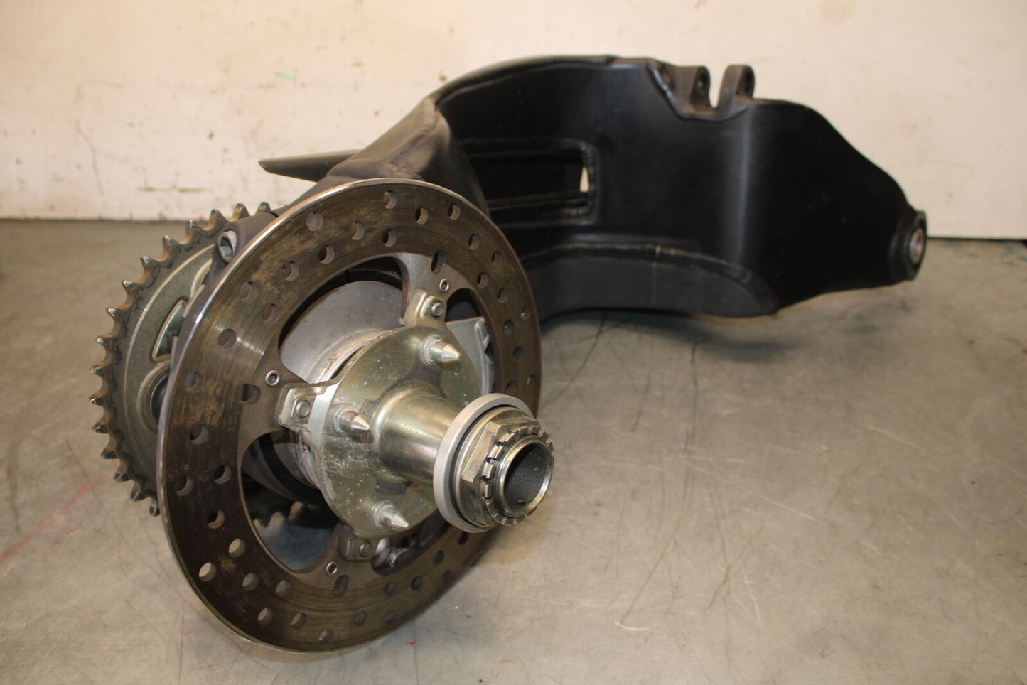12-13 DUCATI STREETFIGHTER 848 REAR SWINGARM BACK SUSPENSION SWING ARM BB705