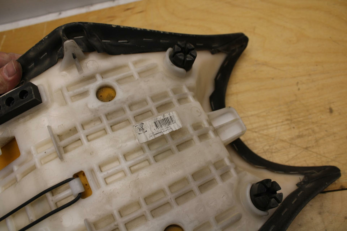 13-15 HONDA CBR500R FRONT DRIVERS SEAT PAD SADDLE PILLION 77100-MGZ-J01 BB315