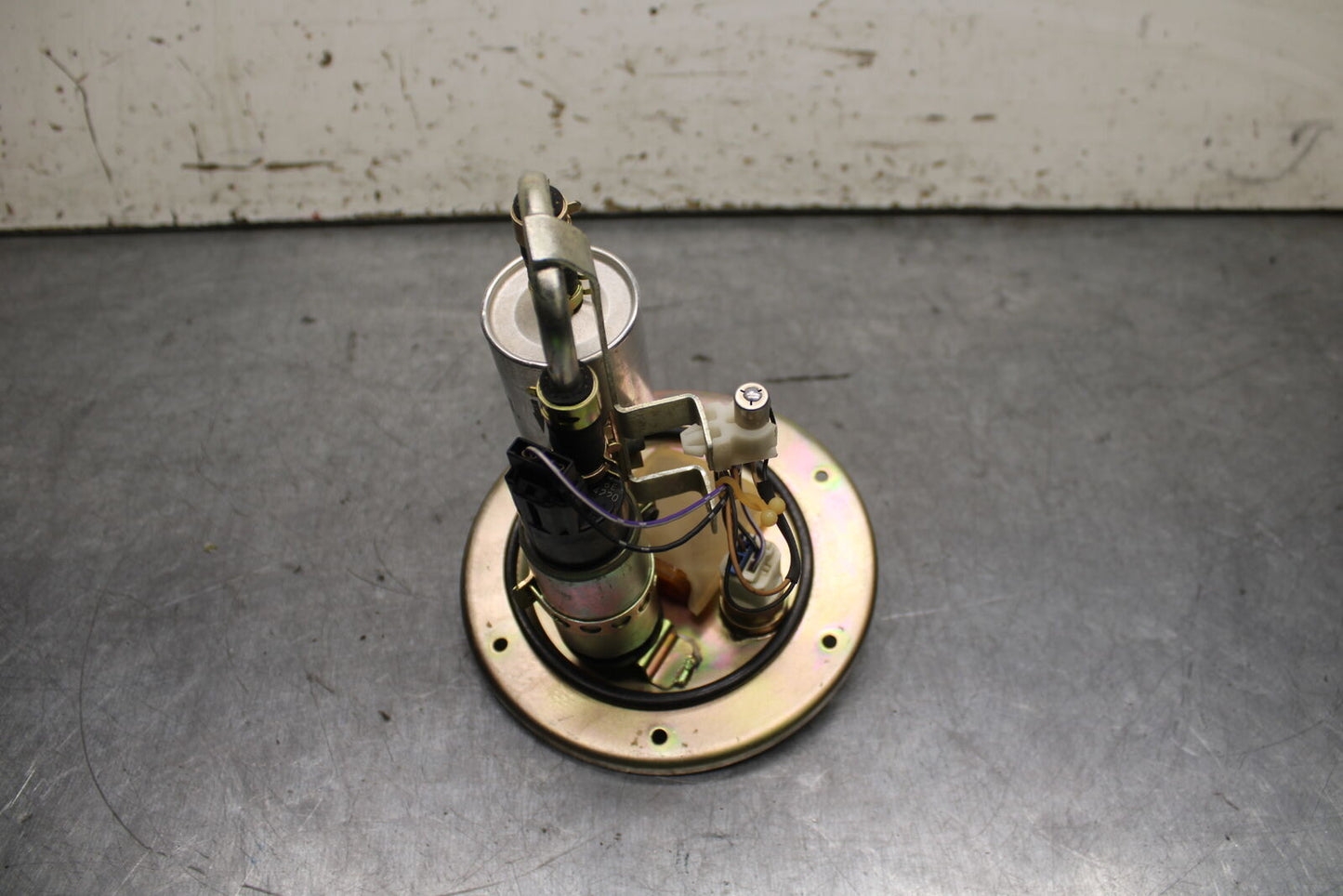 03-04 TRIUMPH DAYTONA 600 FUEL PUMP GAS PETROL SENDER UNIT BB745