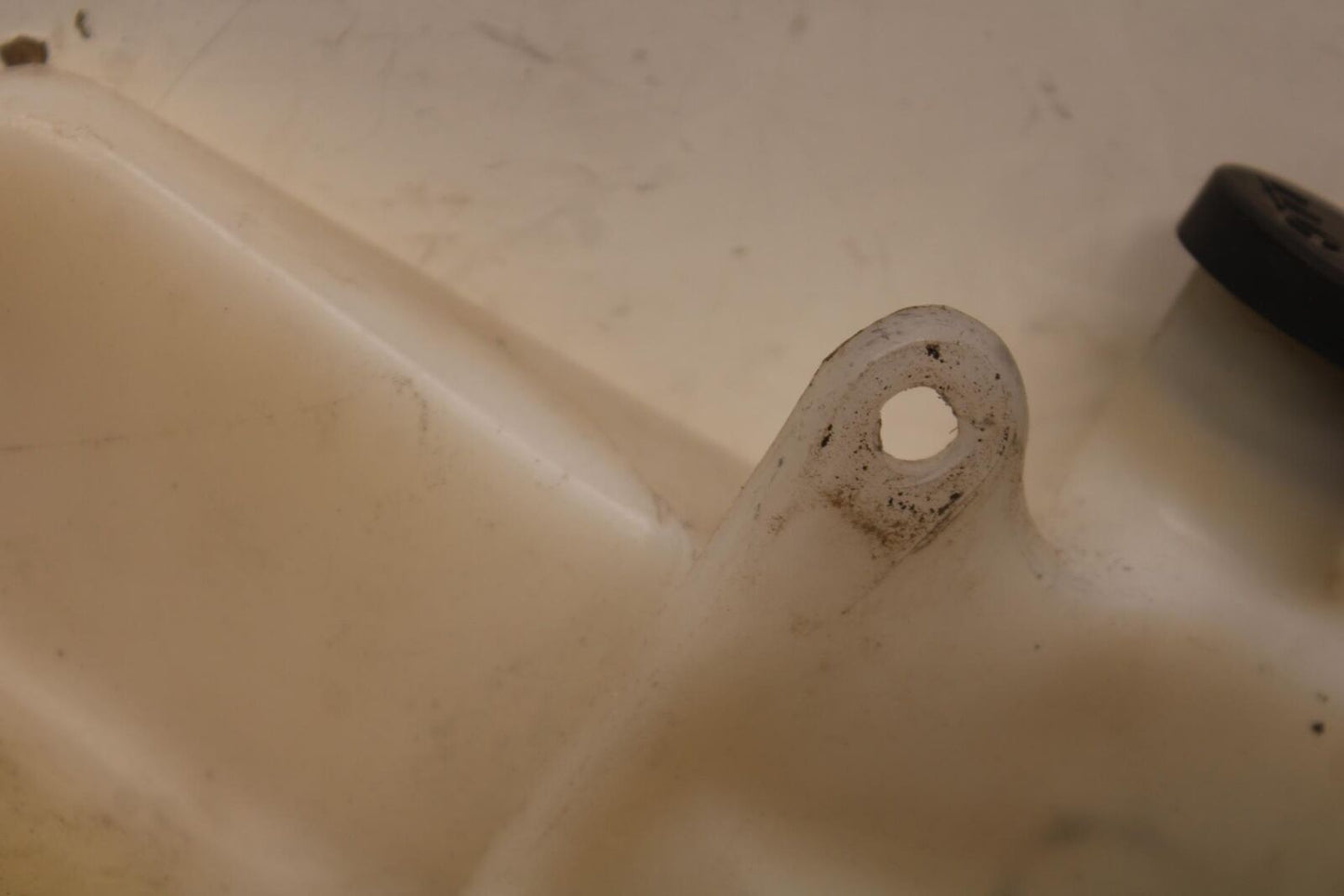 1999 Suzuki GSXR600 COOLANT WATER TANK RESERVOIR BOTTLE 17910-33E00 BB608