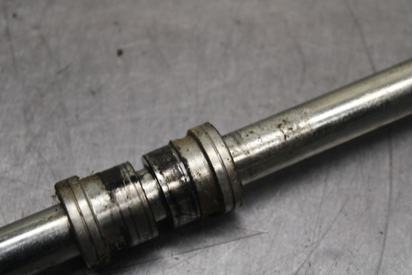 13-16 KTM 390 DUKE FRONT WHEEL RIM AXLE PIVOT BOLT BB748