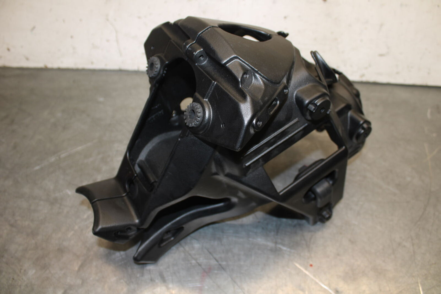 03-06 DUCATI 999 FRONT HEADLIGHT BRACKET BB705