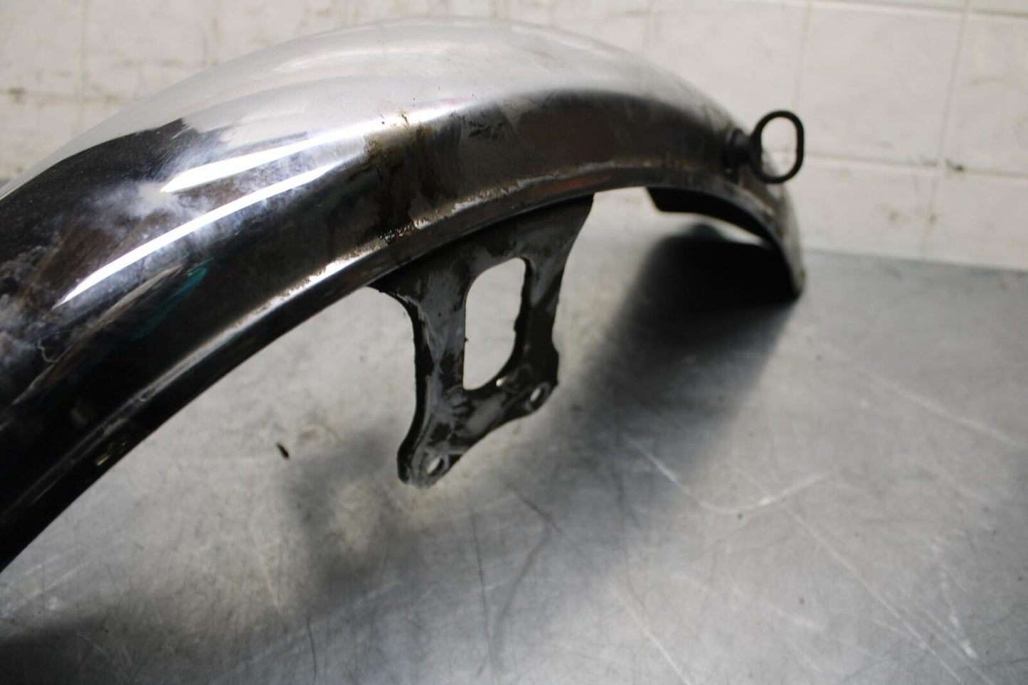 1979 Yamaha XS1100 FRONT WHEEL FENDER 2H7-21510-01-93 BB572