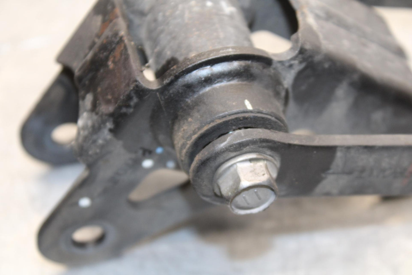 19-22 KAWASAKI Z400 REAR DOGBONE SHOCK LINKAGE LINK BB586