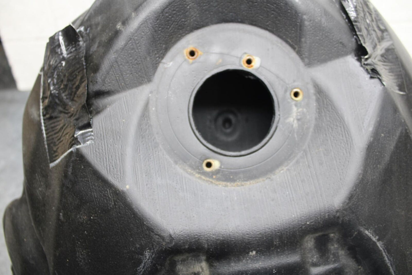 2009 Aprilia Shiver 750 SL750 GAS TANK FUEL CELL PETROL RESERVOIR BB506