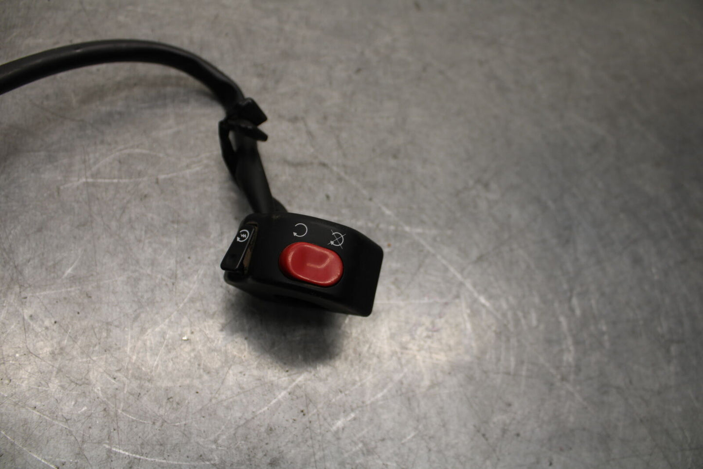 09-11 TRIUMPH DAYTONA 675 RIGHT CLIP ON HANDLE KILL OFF START SWITCH BB652